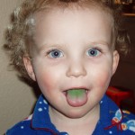 does my tongue look green to you?